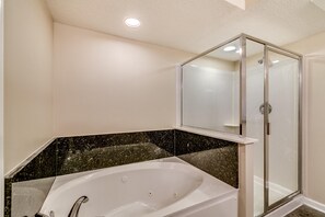 Apartment, 3 Schlafzimmer | Badezimmer | Handtücher