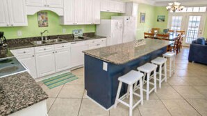 Vila, Beberapa Tempat Tidur | Dapur pribadi | Oven