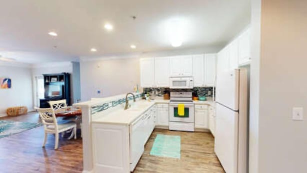 Condo, 3 Bedrooms | Private kitchen