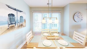 Appart'hôtel, 2 chambres | Cuisine privée
