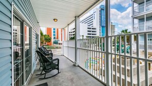 Apartamento, 4 habitaciones | Balcón
