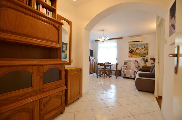 Interior - City Center Apartment (Rovinj)