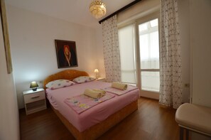 2 bedrooms, Internet, bed sheets - City Center Apartment (Rovinj)