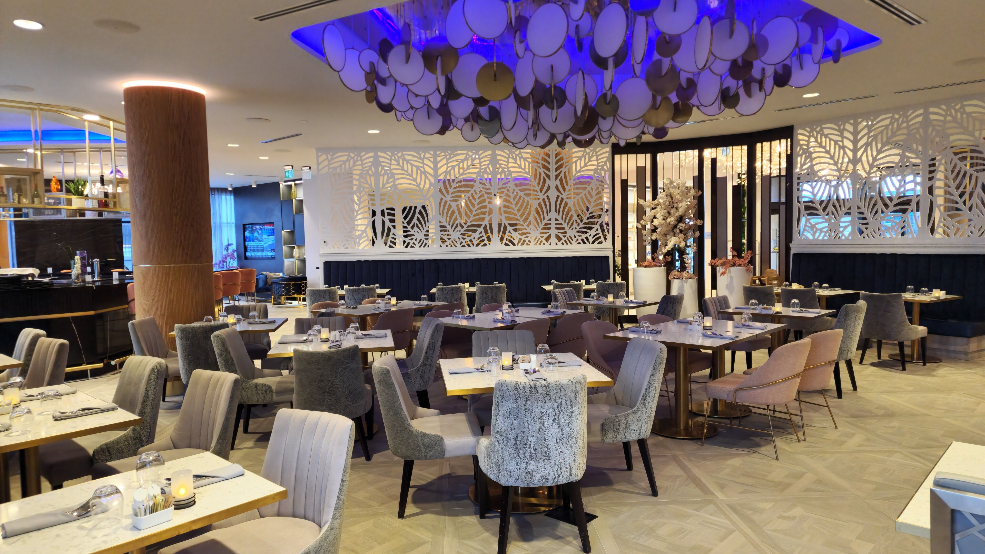 breakfast and dinner served