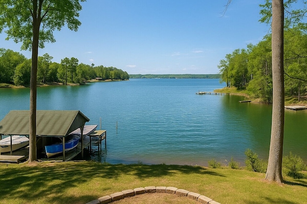 Big Water Lake Views From Your Private Oasis!