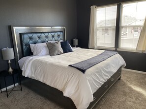 3 bedrooms, iron/ironing board, free WiFi, bed sheets