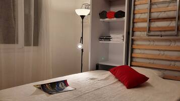 1 chambre, fer et planche Ă repasser, Wi-Fi gratuit