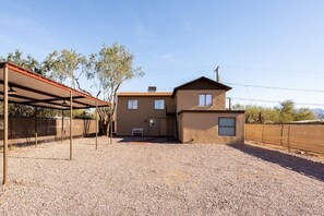 Exterior - Perfect, fully furnished 1-bed condo (Black Canyon City)