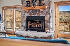 Interior - New & Stunning Chalet!⛷ A+ Reno, Hot-Tub, Barrel Sauna, Slope Views, Fire Pit🔥 (Ellicottville)