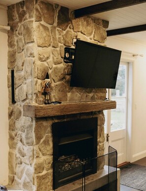 Interior - Charming converted country stable located on a 120 acre horse property (Moss Vale)