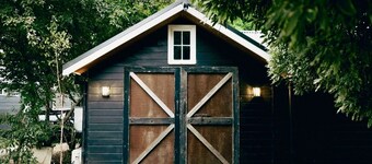 Charming converted country stable located on a 120 acre horse property