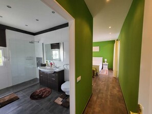 Bathtub, hair dryer, towels, toilet paper - THE TOWN OF ALESIA  (Maspalomas)