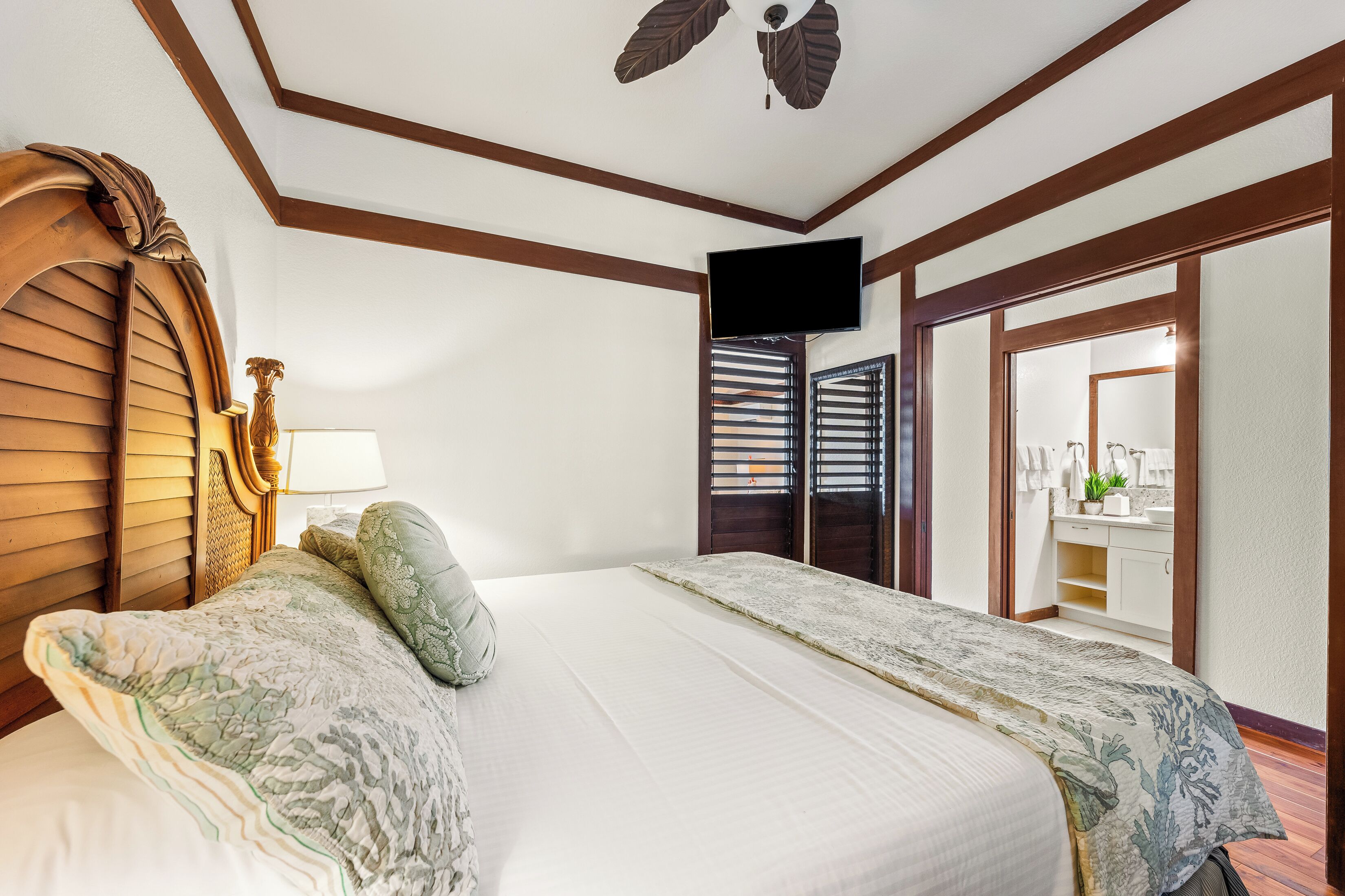 1 bedroom, desk, free WiFi, bed sheets