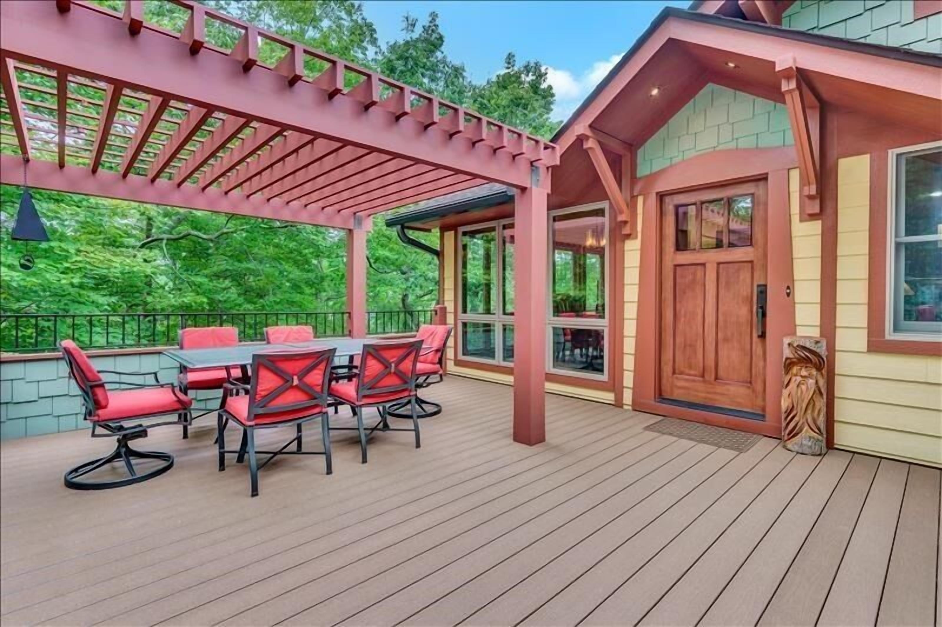 Covered Boat Slip! Beautiful Craftsman Home w/ Great Dock!  Come Visit "Charlie's Treehouse"!