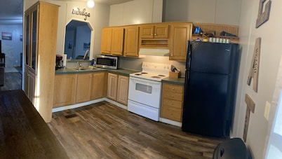 Old Cross Roads Cabin 3 bed/2 bath