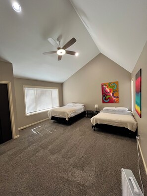 3 dormitorios, cuna de viaje, wifi y ropa de cama