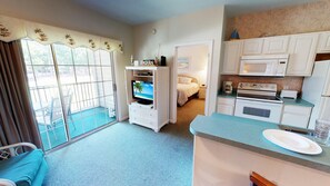 Condo, 2 Bedrooms | Private kitchen | Oven, cookware/dishes/utensils