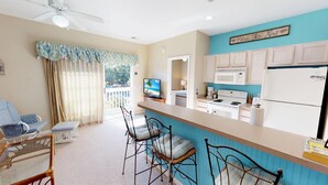Private kitchen - Royal Poste by Coastline Resorts (Sunset Beach)