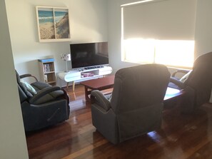 Smart-TV, DVD-Player, Videothek