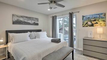 2 slaapkamers, een bureau, een strijkplank/strijkijzer, internet