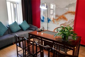Dining - Jintai Hotel (Tongguan)