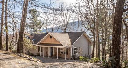 Jeter Mountain Lookout with Stunning Views