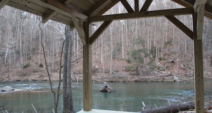Cozy Log Cabin in the Heart of Smoke Hole Canyon Overlooking South Branch River.