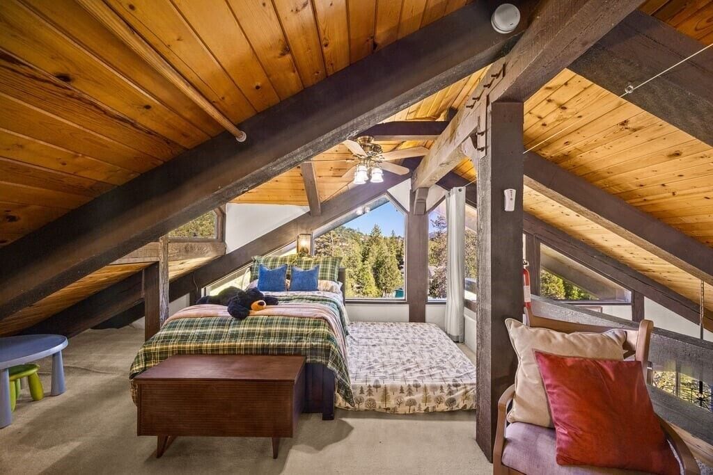 3 Schlafzimmer, Schreibtisch, Bügeleisen/Bügelbrett, Reisekinderbett