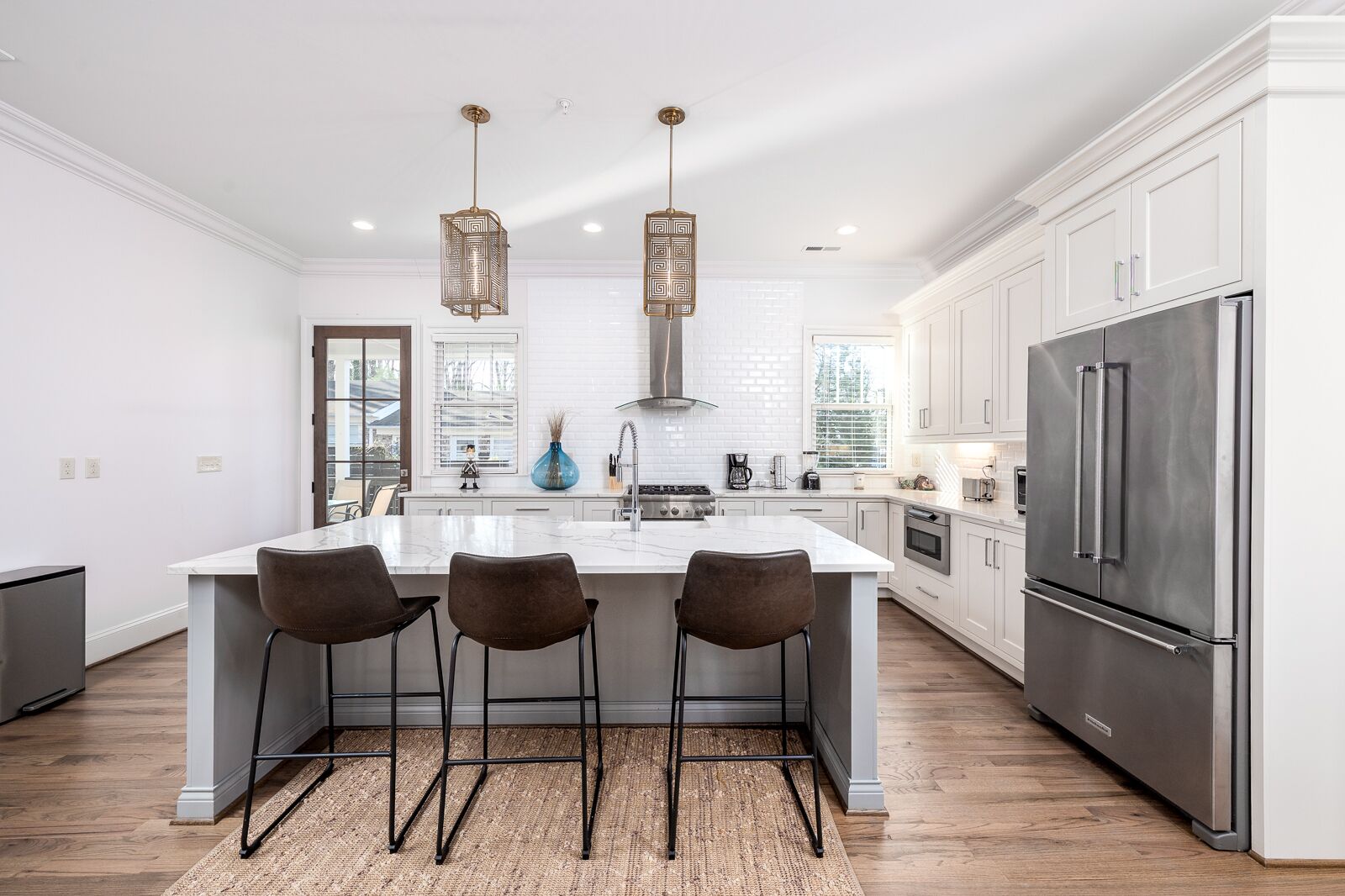 ثلاجة، ميكروويف، فرن، موقد طهي مسطح