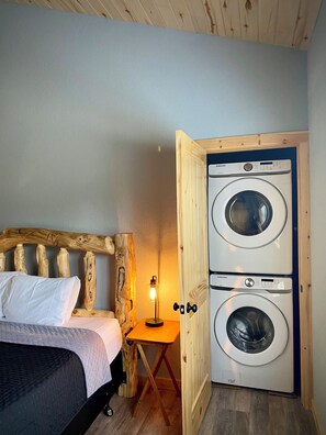 3 chambres, fer et planche à repasser, Wi-Fi gratuit, draps fournis