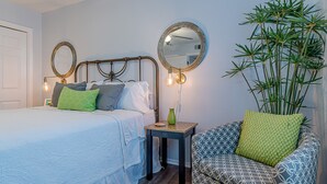 1 bedroom, iron/ironing board, WiFi (free), bed sheets