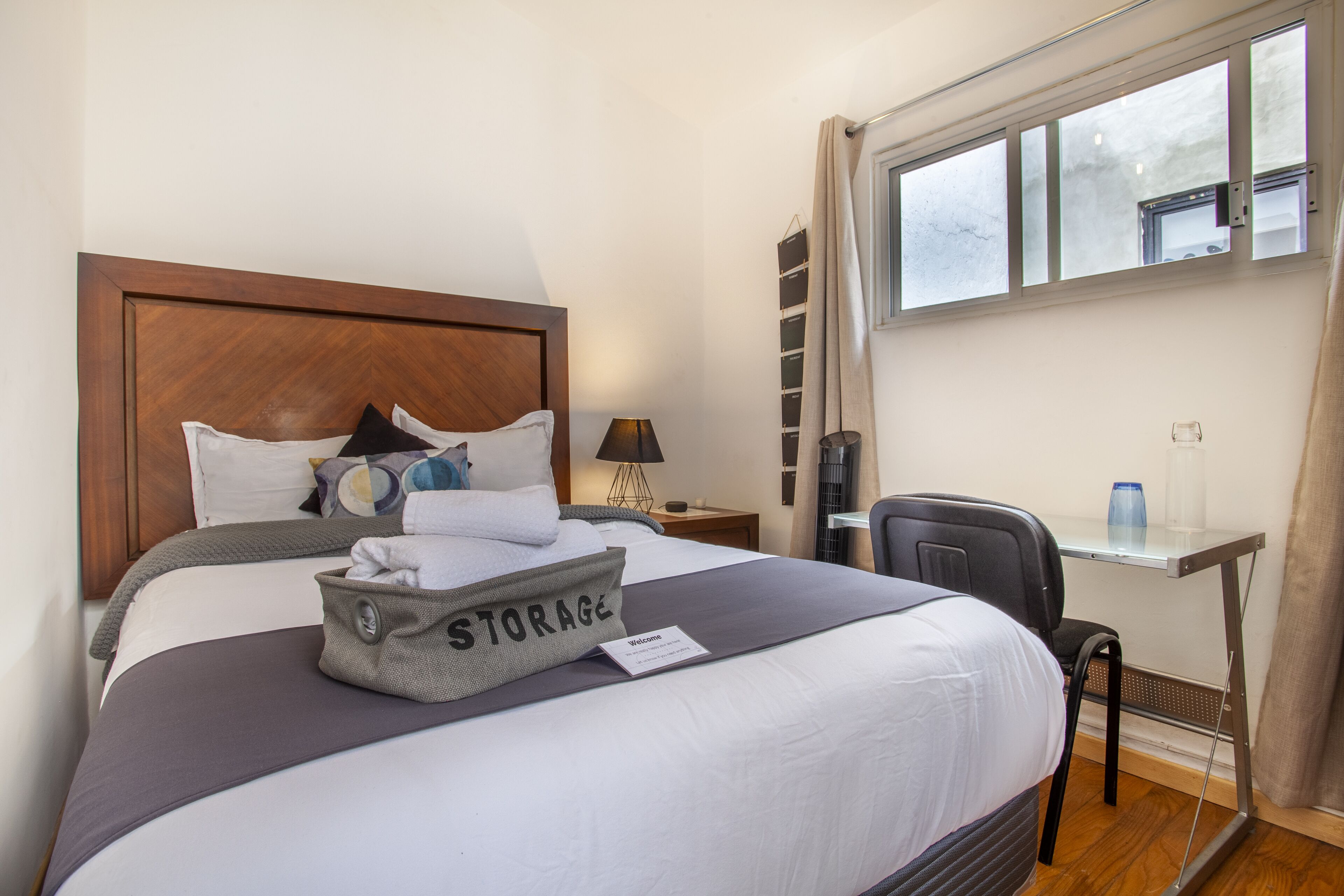 1 slaapkamer, een bureau, een strijkplank/strijkijzer, gratis wifi