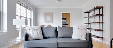 Télévision, chaîne hi-fi