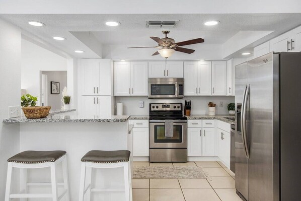 Fridge, microwave, oven, stovetop