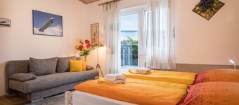 Studio Apartment 'B + E Röck' with Private Balcony and Wi-Fi