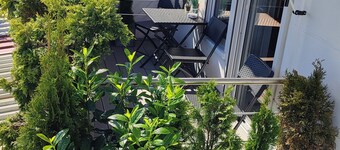 Studio Apartment 'B + E Röck' with Private Balcony and Wi-Fi