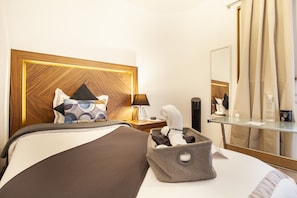 1 Schlafzimmer, Schreibtisch, Bügeleisen/Bügelbrett, kostenloses WLAN