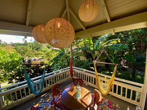 Outdoor dining - Hawaiian Chic Crater Retreat-Private crater oasis with a serene pool, near beach (Koloa)