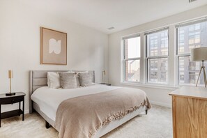 2 室のベッドルーム、アイロン / アイロン台、WiFi、ベッドシーツ