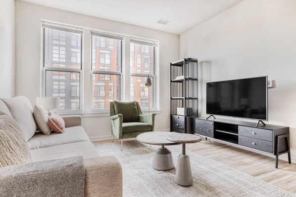 テレビ、ステレオ