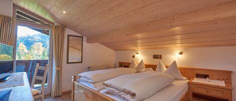 1 soverom, internettilgang og sengetøy