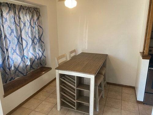 Cozy 2 bedroom 1 bathroom condo