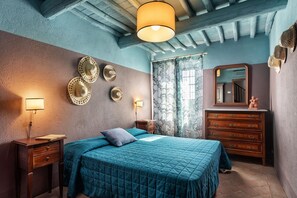 3 bedrooms, travel cot, free WiFi