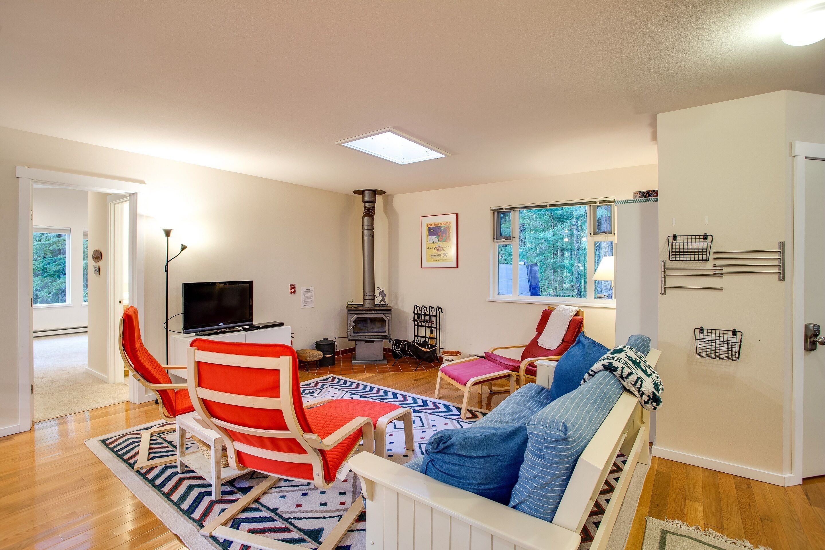 Villa (3 Bedrooms) | Living room | Flat-screen TV, DVD player