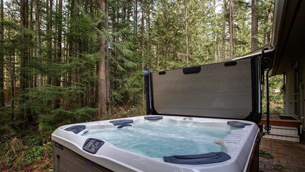 Unclassified image, 1 of 86, button - 30GS - BBQ - Hot Tub - Wi-Fi - Pets Ok - Sleeps 8 (Deming)