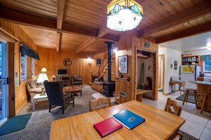 Villa (3 Bedrooms) | Living area | Fireplace - 32MBR - BBQ - Pets Ok - Wood Stove - Sleeps 7 (Deming)