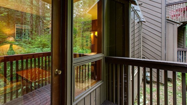 Apartment (2 Bedrooms) | Balcony - 84SW - Sauna - Soaker Tub - Fireplace - Sleeps 6 (Deming)