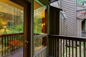 Balcony - 84SW - Sauna - Soaker Tub - Fireplace - Sleeps 6 (Deming)