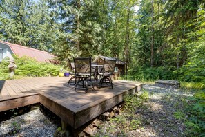 Sun deck - 22MBR - Hot Tub - Wi-Fi - BBQ - Pets OK - Sleeps 8 (Deming)