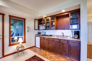 Private kitchenette